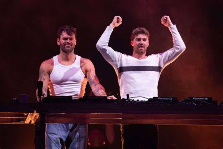 Chainsmokers' Super Bowl: Unveiling A Genre-Shifting Performance