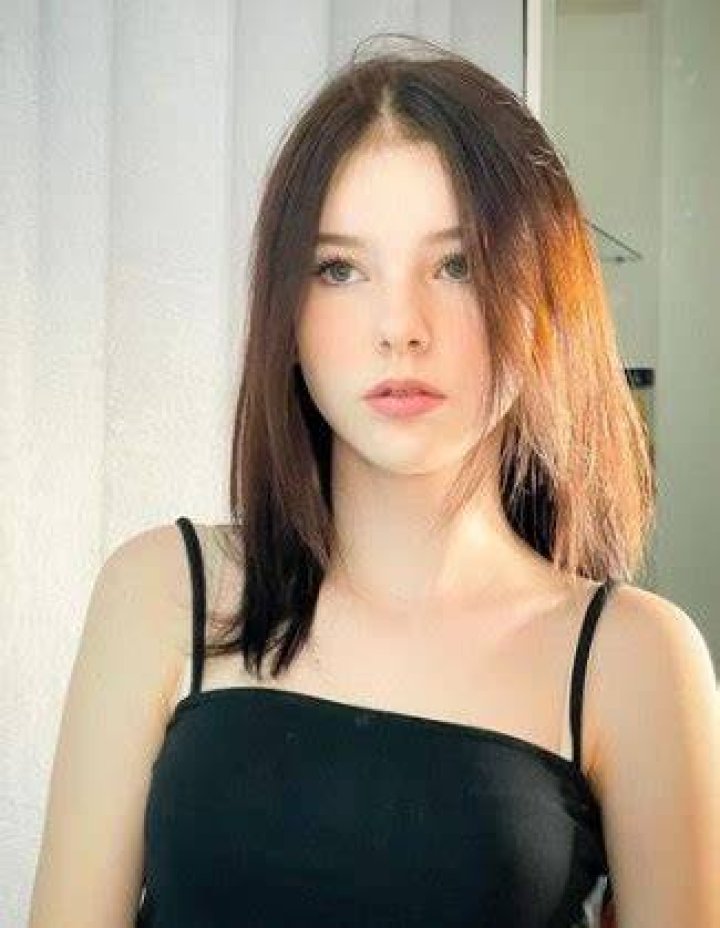 Daneliya Tuleshova Age, Net Worth, Boyfriend, Family, Height and