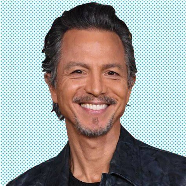 How Do Benjamin Bratt's Children Honor Their Family Legacy?, Nomor11