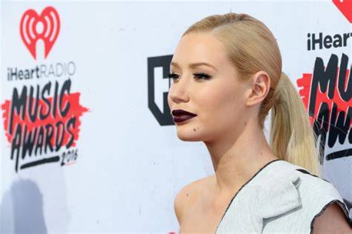 Iggy Azalea Returns To Instagram W/ Her First Post Since January 3