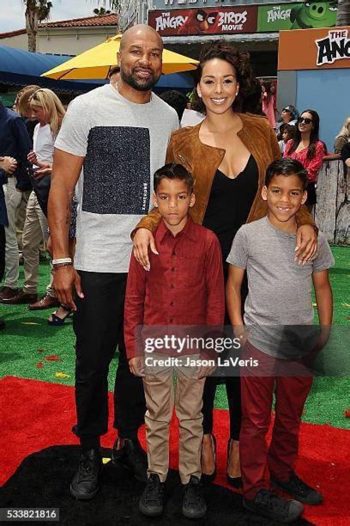 Isaiah Michael Barnes Picture 3 Nickelodeon's Kids' Choice Sports 2016