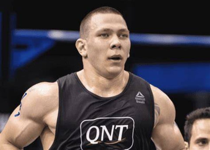 Roman Khrennikov pr&eacute;sentation de l'athl&egrave;te de CrossFit Russe