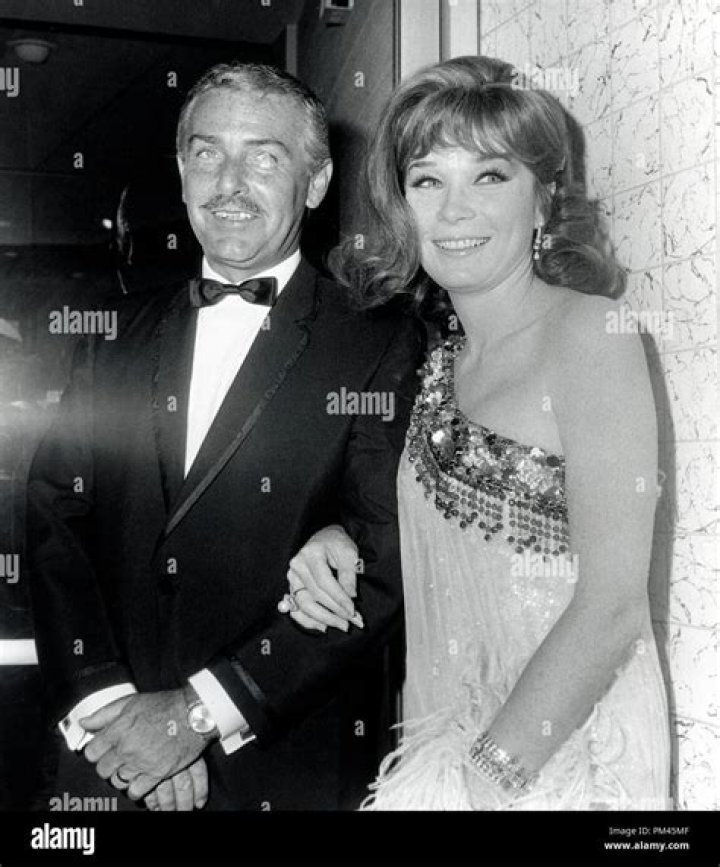 Who is Shirley MacLaine Husband? Bio, Net Worth 2023